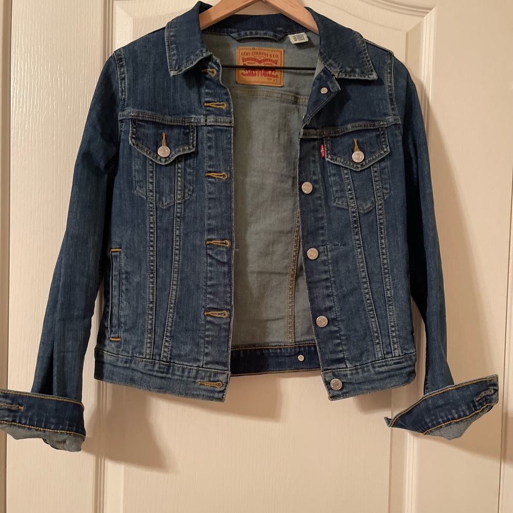 Levi’s Denim Jacket - Picture 2 of 6